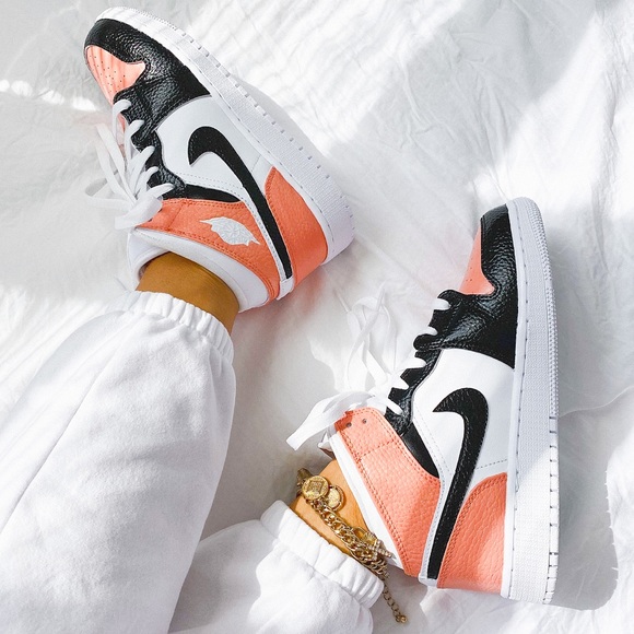 Nike custom air jordan 1 mid sneakers - Picture 2 of 8